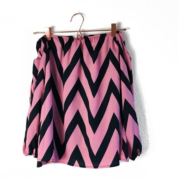 EUC ANGL Toska Pink Chevron Off Shoulder Top Small - Picture 1 of 6